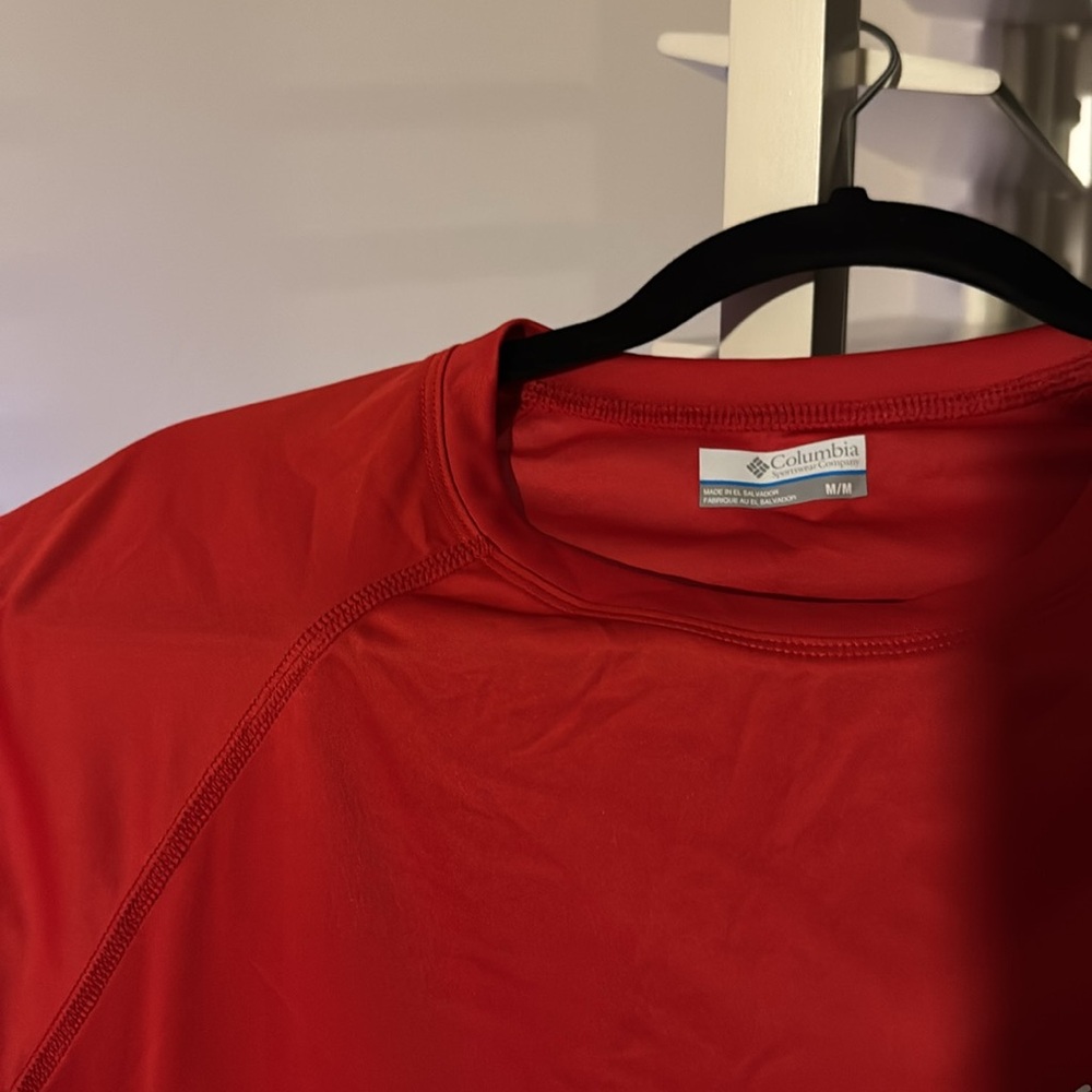 Columbia Red Water Rash Guard Shirt! 🌊 - Picture 3 of 3